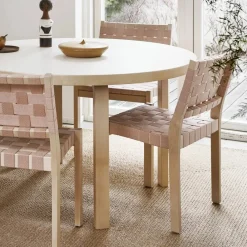 Artek Aalto 90A matbord runt Vit laminat-Björkben