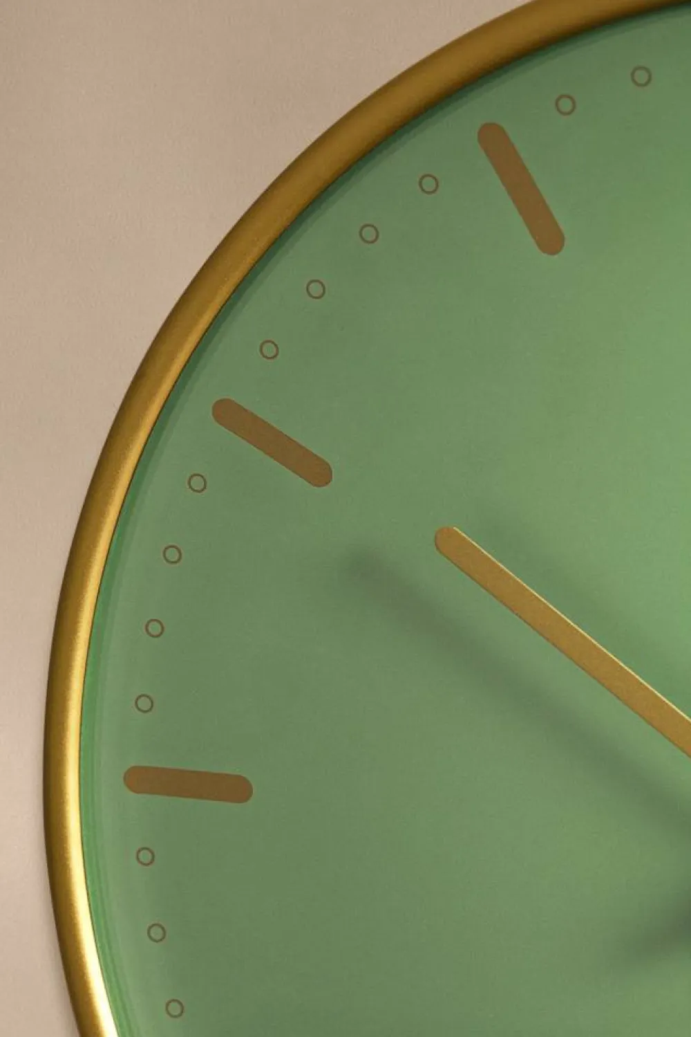 Outlet Arne Jacobsen Clocks Arne Jacobsen City Hall klocka Grön Ø21 cm