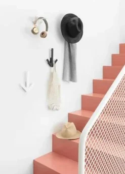 Clearance Design House Stockholm Arrow krok svart