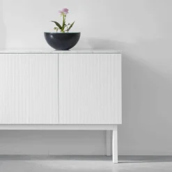 Online A2 Beam sideboard vit lack vitt stativ toppskiva i carrara marmor