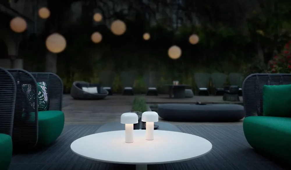 Flos Bellhop bordslampa portabel White