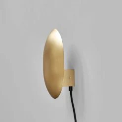 Hot 101 Copenhagen Clam vägglampa 26 cm Mässing