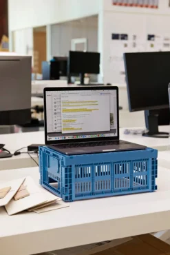 HAY Colour Crate M 26 5x34 5 cm Electric blue