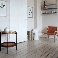 OX Denmarq Deck brickbord teak svart stativ svart marmorhylla