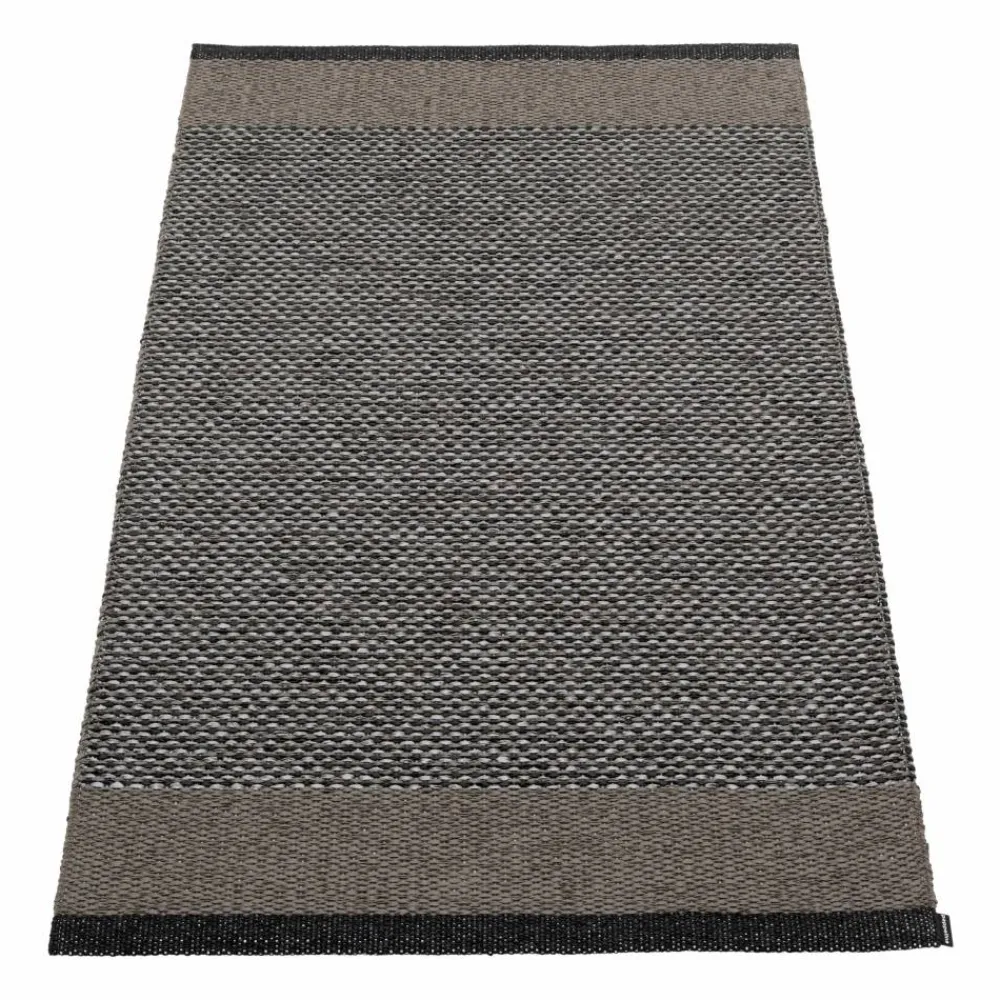 Outlet Pappelina Edit plastmatta 70x120 cm Black