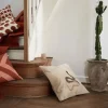 Sale Chhatwal & Jonsson Embroidered Cobra kuddfodral 50x50 cm Beige