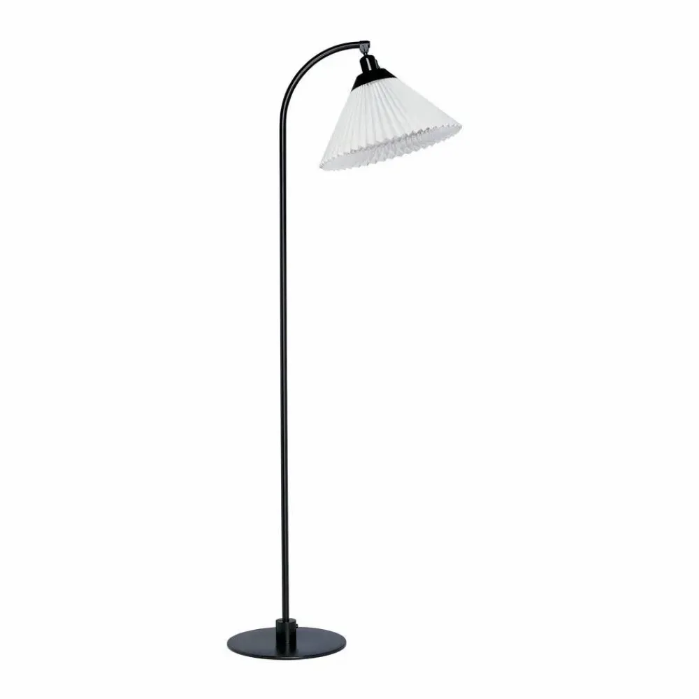 New Le Klint 368 golvlampa svart matt