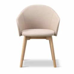 Fredericia Furniture Gomo Armchair karmstol wood base Blazer CUZ47 Fairfield-lackerad ek