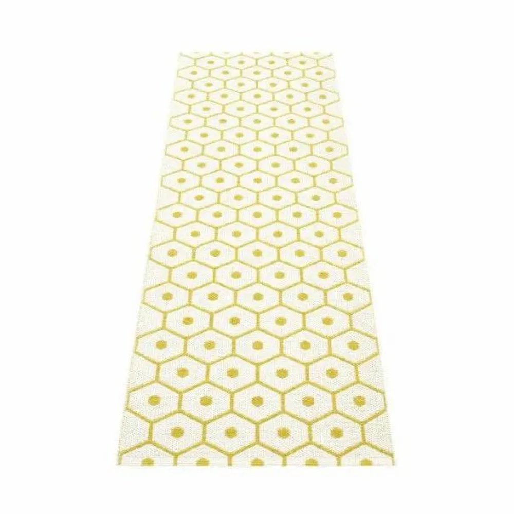 Pappelina Honey gångmatta mustard/vanilla 70x350 cm