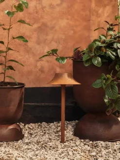 Outlet Ferm Living Hourglass kruka medium Ø40 cm Rust