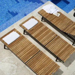 New Skargaarden Häringe solsäng Sunbrella Natté Nature Grey-teak-svart