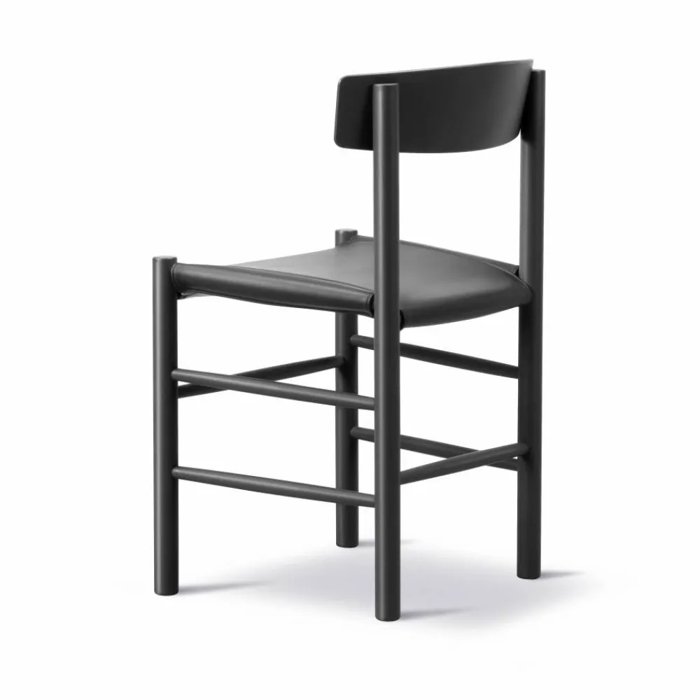 Fredericia Furniture J39 stol Svartlackerad bok-läder Omni 301 svart