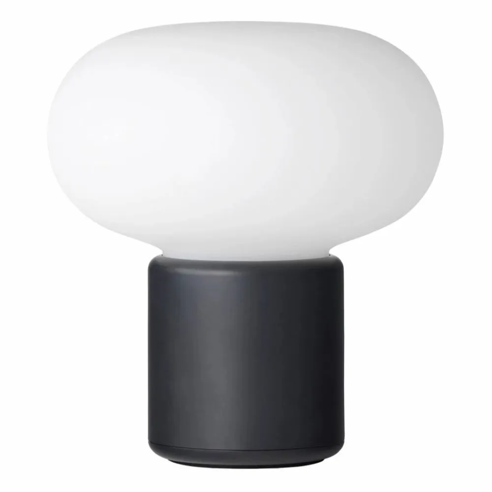 New Works Karl-Johan bordslampa portabel Cold black