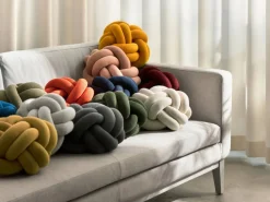 New Design House Stockholm Knot kudde marinblå