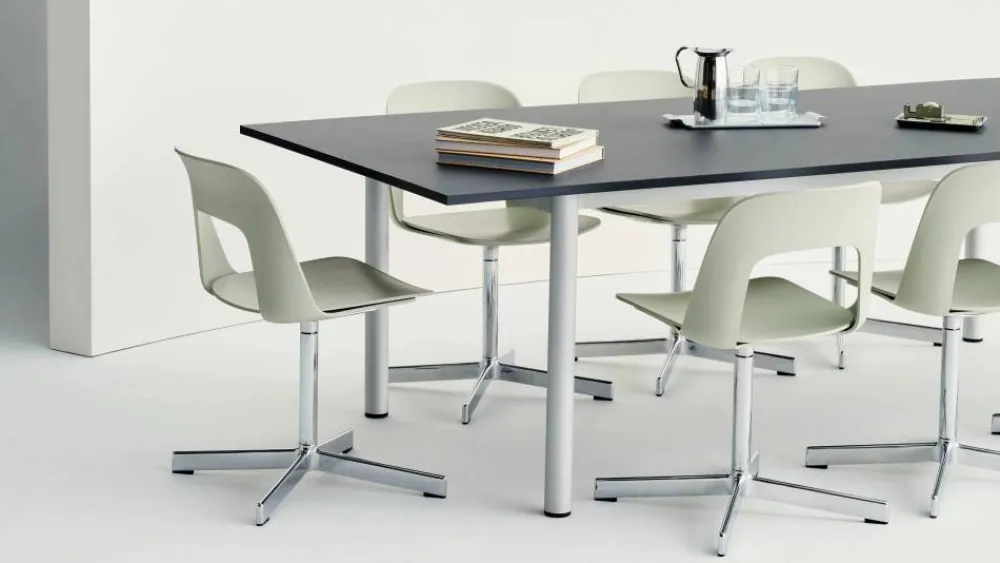 HAY Layout Chair 131 stol Biscotti-polerad aluminium