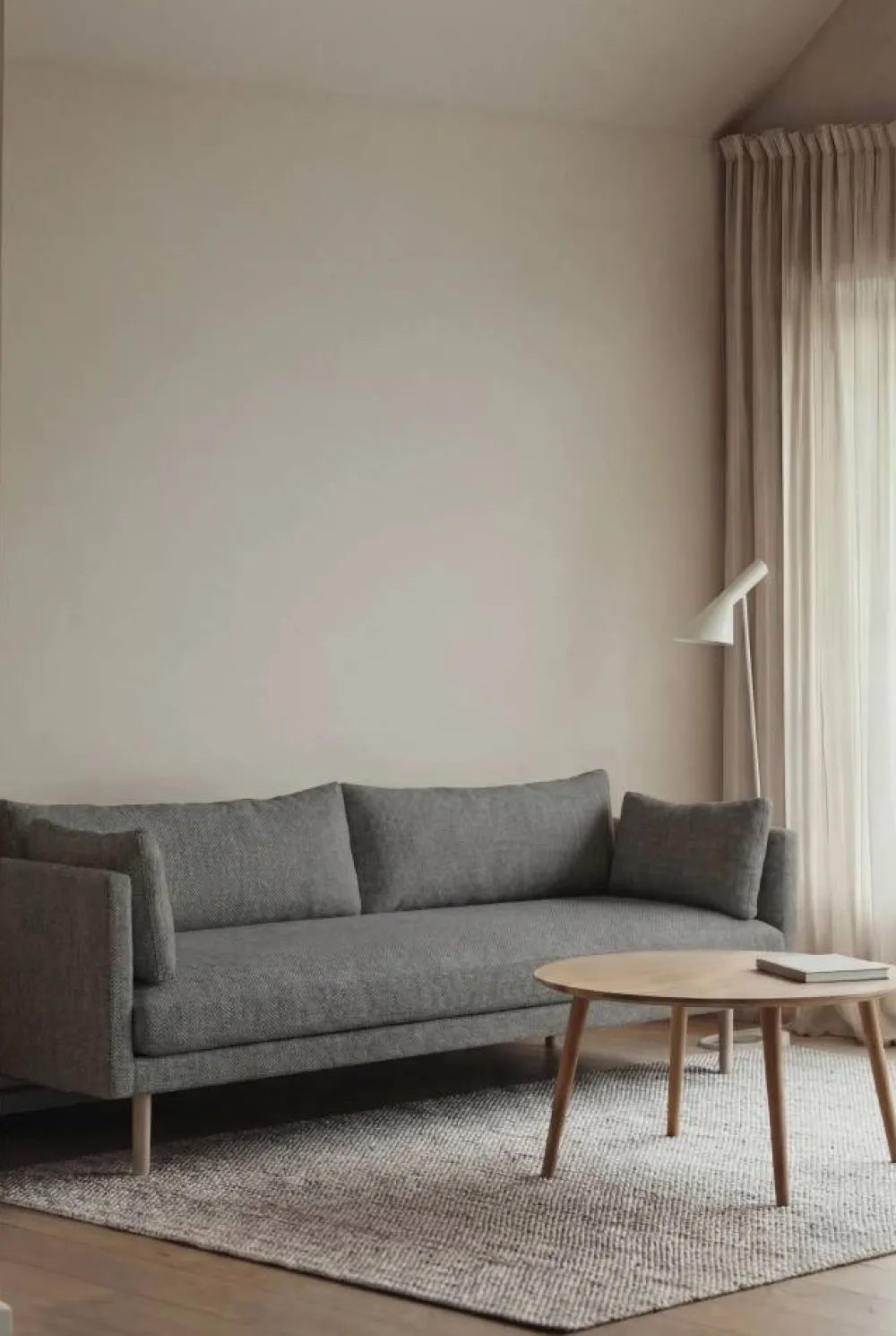 1898 Linnevik soffa Caleido Grey 1240-vitoljad ek 4-sits