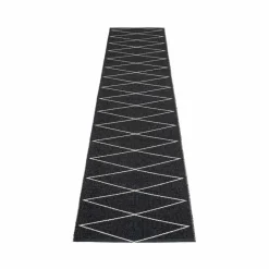 Pappelina Max gångmatta black/vanilla 70x320 cm