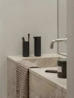 New blomus Modo Rof tandborsthållare Black Ø5 5x12 cm