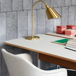 Sale &Tradition Pavilion AV16 skrivbord black linoleum svartlackad ek svarta ben