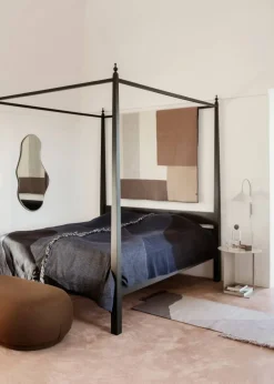 Ferm Living Pond spegel large Dark chrome