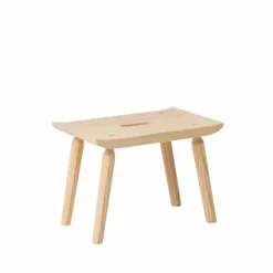 Tre Sekel Möbelsnickeri Putte pall Vitsåpad ask stor