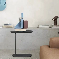Muuto Relate sidobord 73 5 cm Smoked oak-Black
