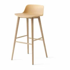 &Tradition Rely HW123 barstol Beige sand-lackerad ek 75 cm