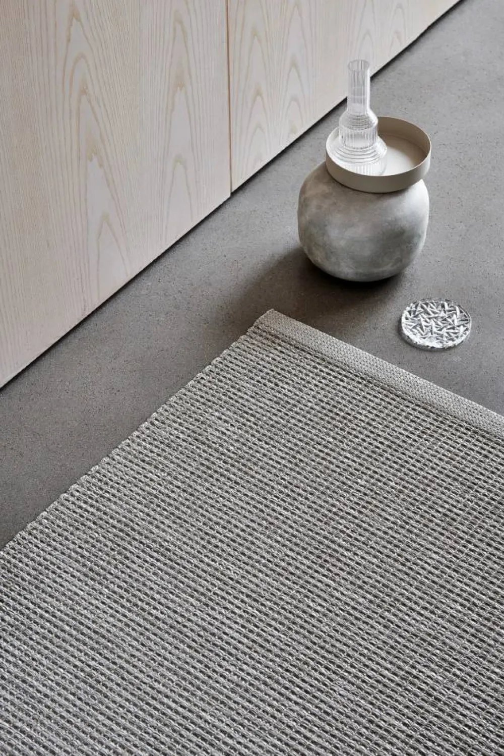 Outlet Pappelina Sam matta Warm grey-charcoal 70x300 cm