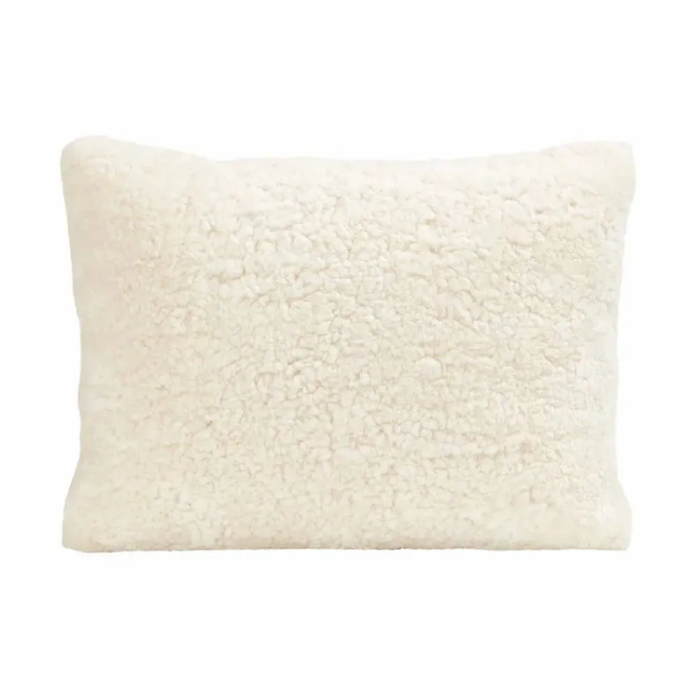 New Shepherd of Sweden Shepherd Lina fårskinnskudde 40 x 30 cm creme