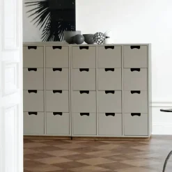 Asplund Snö A3 byrå dark sand eksockel