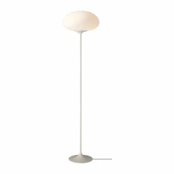 Clearance GUBI Stemlite golvlampa Pebble grey-opalglas 150 cm