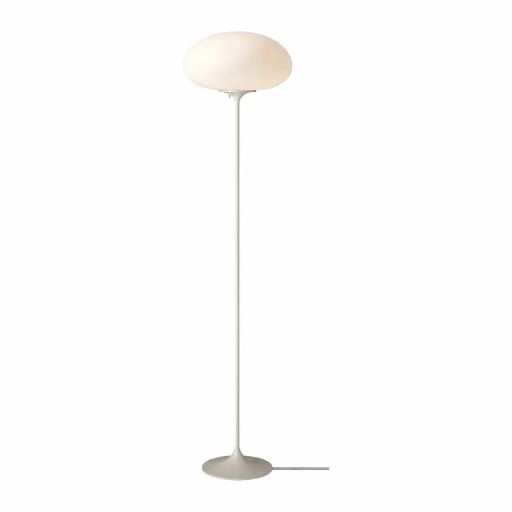 Clearance GUBI Stemlite golvlampa Pebble grey-opalglas 150 cm