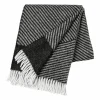 NJRD Stripes ullpläd 130x185 cm Svart