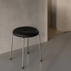 Lammhults Taburett pall Svart-kromat stativ 45 cm