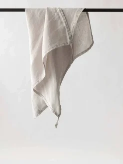 Clearance Tell Me More kökshandduk linne 50x70 cm Warm grey