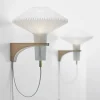 Le Klint The Mushroom vägglampa vit led väggfäste i ek