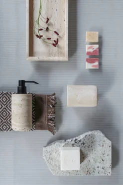 Online Mette Ditmer Travertine tvålpump 17 5 cm Linen