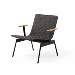 &Tradition Ville Outdoor AV45 loungestol med armstöd Warm black